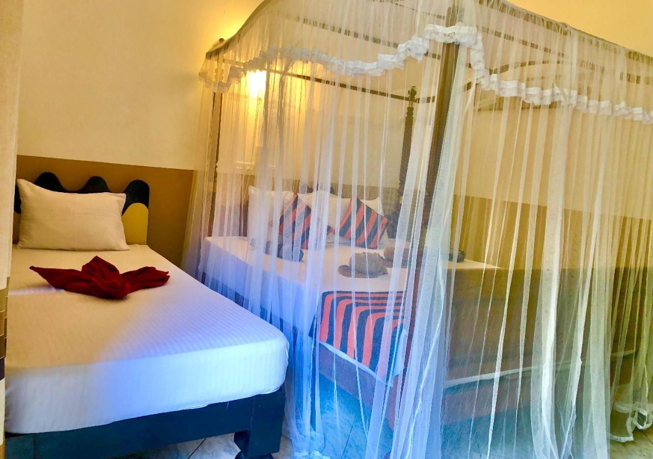 The Green Heaven Resort سيغيرِيا المظهر الخارجي الصورة