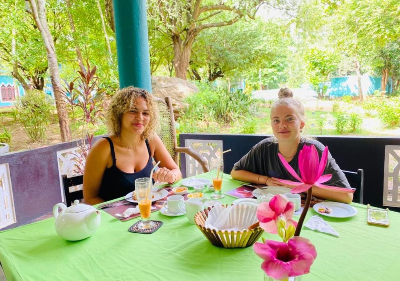 The Green Heaven Resort سيغيرِيا المظهر الخارجي الصورة