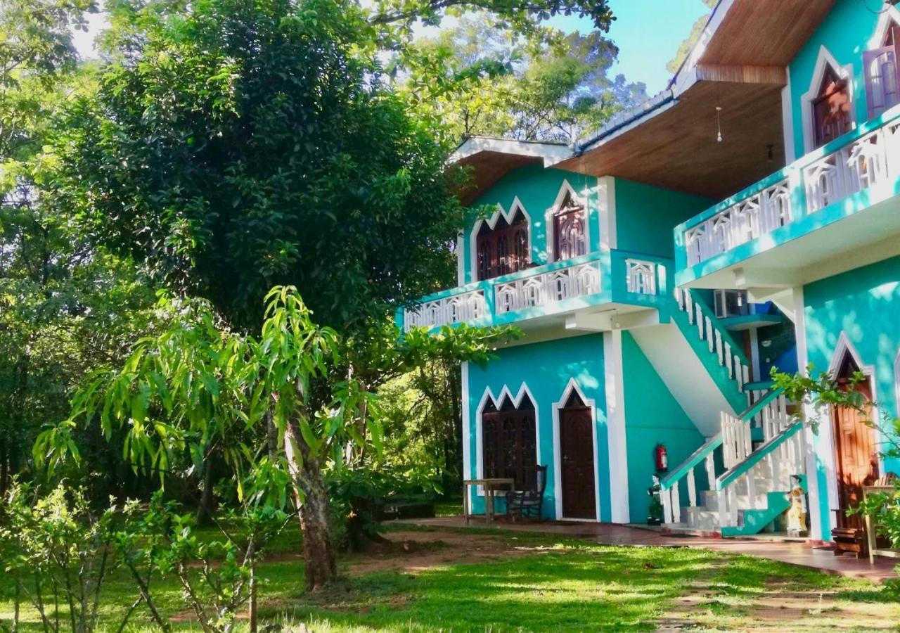 The Green Heaven Resort سيغيرِيا المظهر الخارجي الصورة